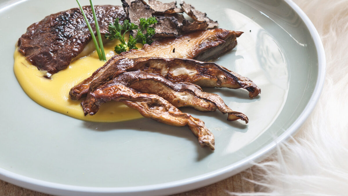 Teste di porcini con crema di formaggio