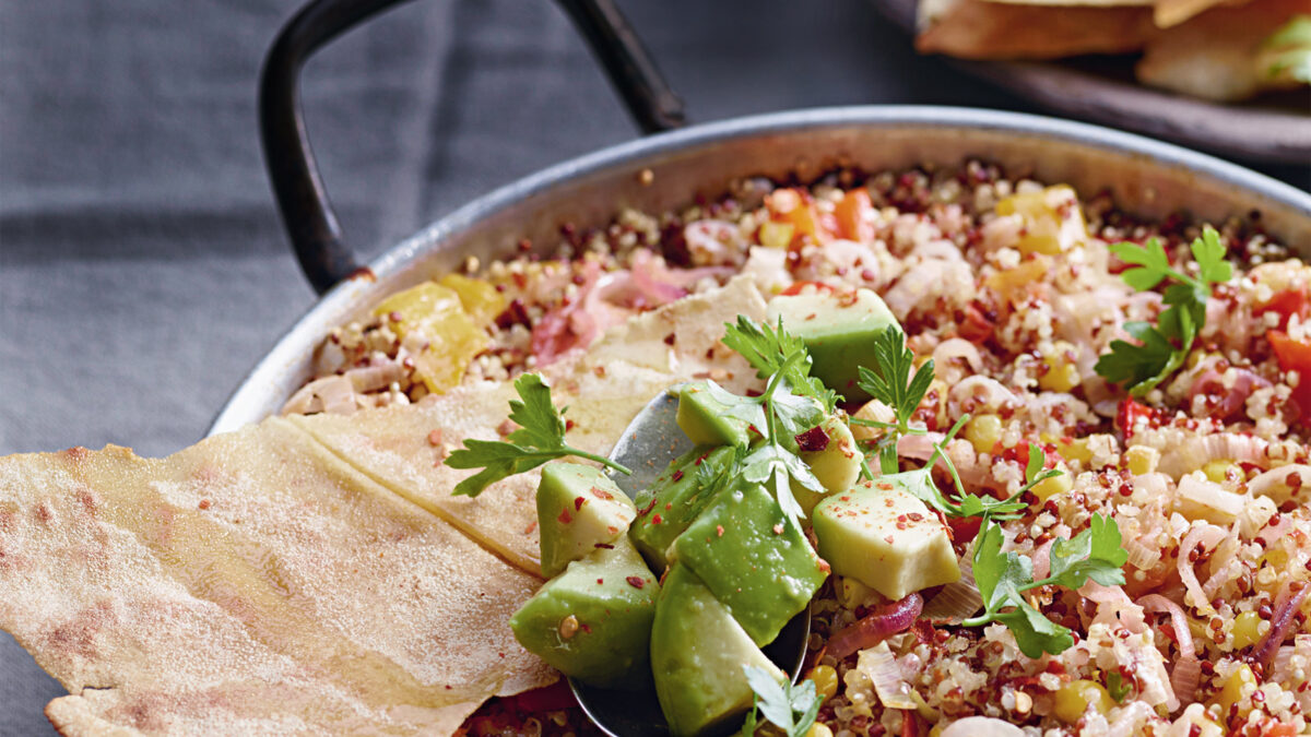 Casseruola di quinoa e verdure alla messicana
