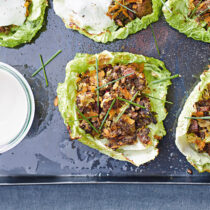 foglie con ripieno di funghi e pane ai cereali Sale&Pepe ricetta