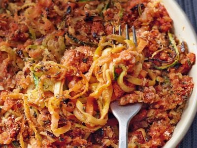 teglia di spaghetti di verdura al ragù di farro ricetta