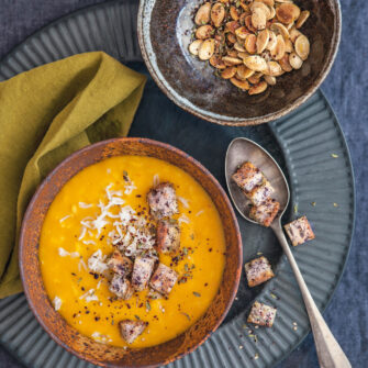 zuppa di riso e zucca con crostini Sale&Pepe ricetta