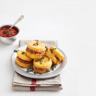 Bignè di polenta con zampone e formaggio Sale&Pepe