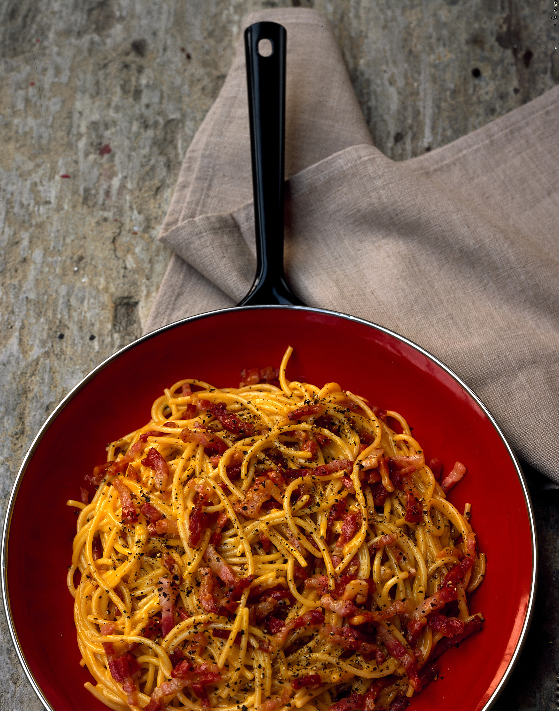 Spaghetti all’amatriciana storia e curiosità Sale&Pepe