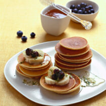 pancake con frutta e miele Sale&Pepe ricetta