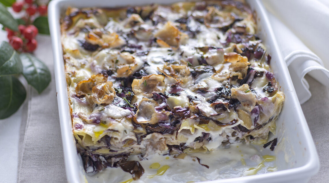 lasagne con radicchio, fonduta di grana e lardo d'Arnad