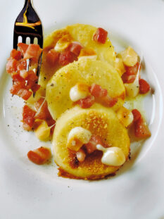 gnocchi-romana-pancetta-ricetta-sale-e-pepe