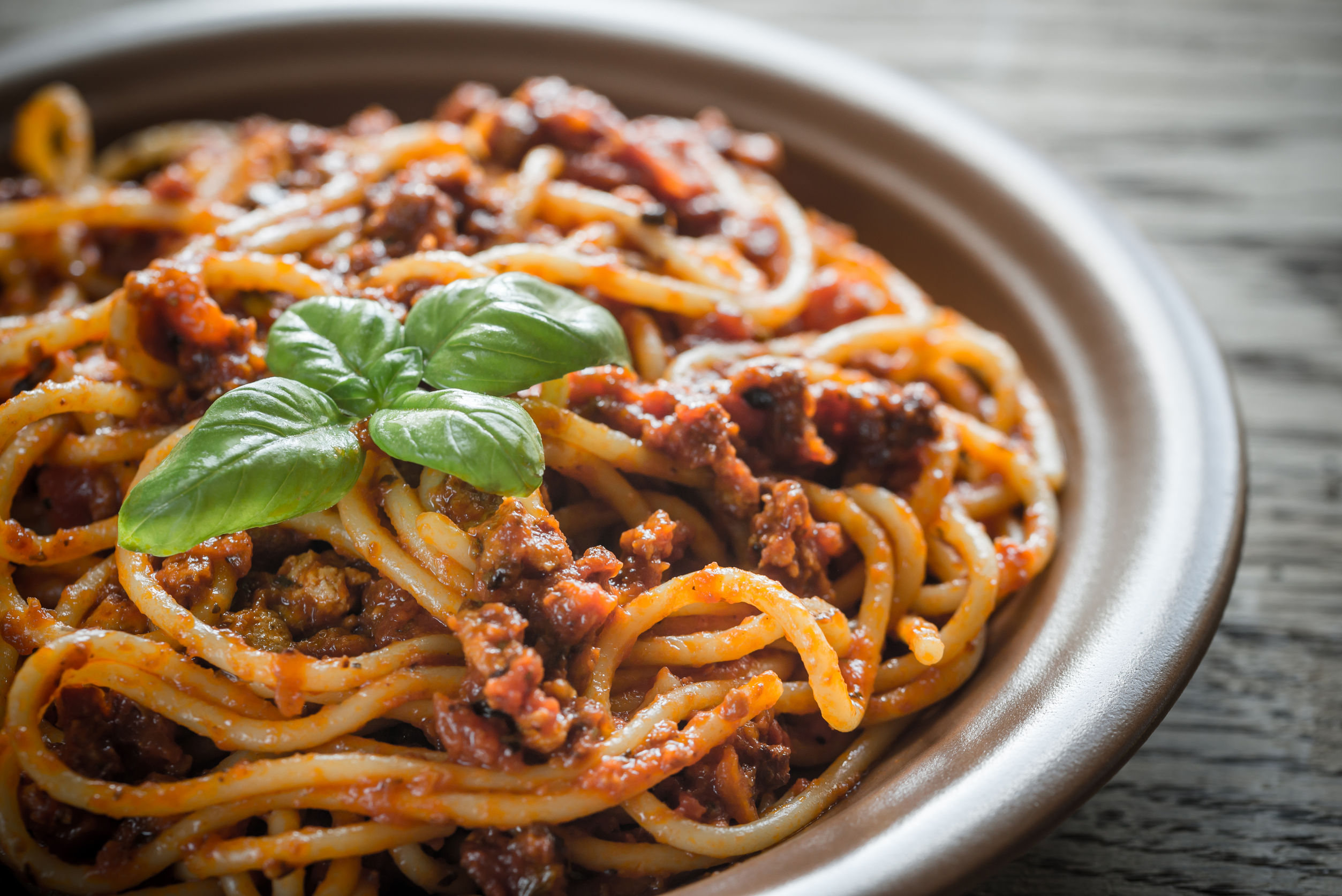 Gli spaghetti alla bolognese non esistono... o forse si