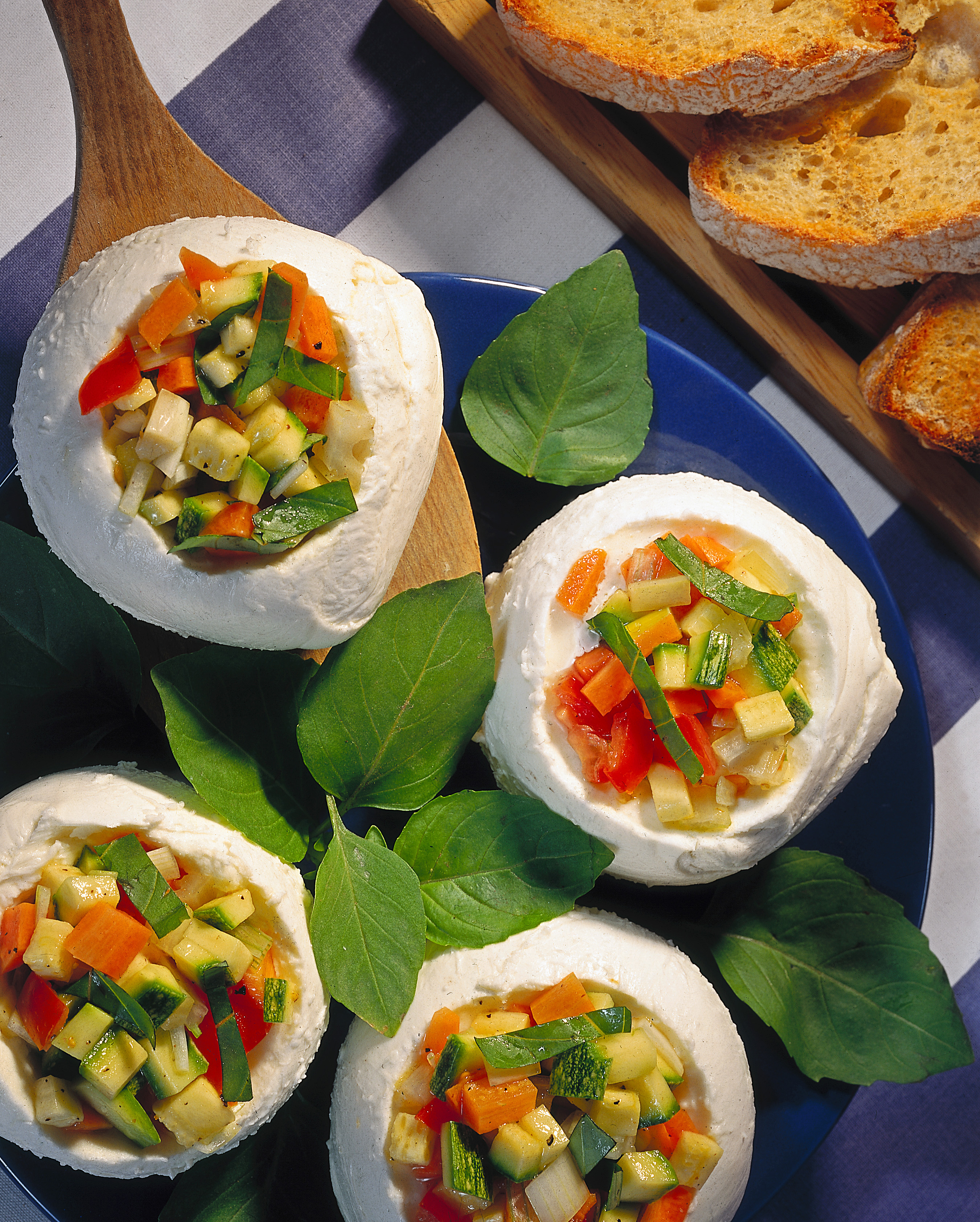 Mozzarella ripiena di verdure | Sale&Pepe