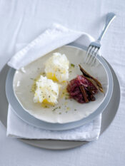 Carpaccio di baccalà, patate e confettura di cipolla ricetta Sale&Pepe