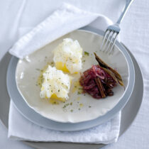 Carpaccio di baccalà, patate e confettura di cipolla ricetta Sale&Pepe