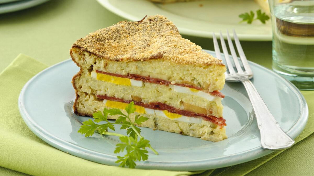 Gattò di patate con provola e soppressata