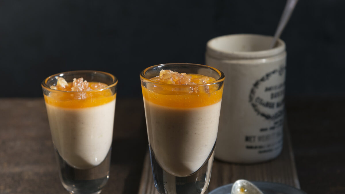Bavarese con marroni e coulis di cachi