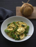 Ravioli di provola affumicata con cime di rapa