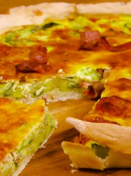 Quiche con zucchine e pancetta croccante