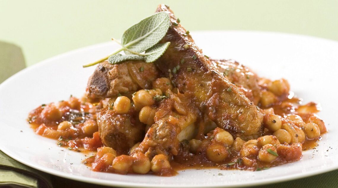 Costine in umido coi fagioli