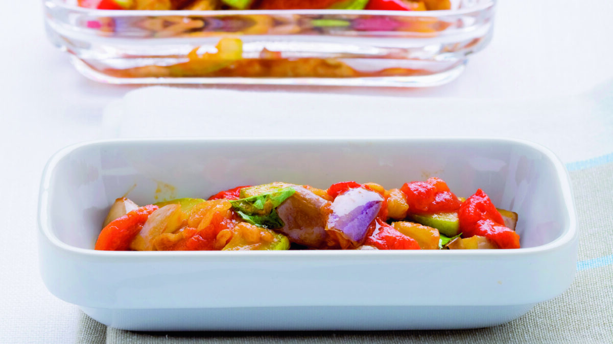 Ratatouille con basilico e prezzemolo