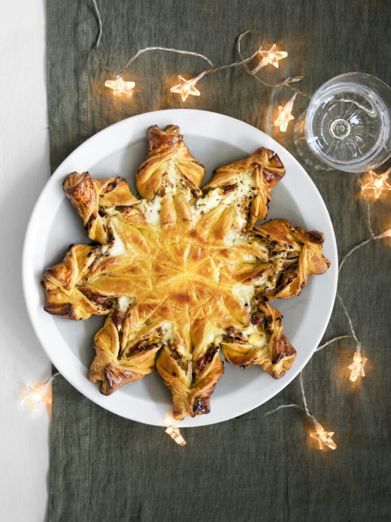 Torta Stella Di Natale.Torta Salata Stella Di Natale Con Pancetta Affumicata Sale Pepe