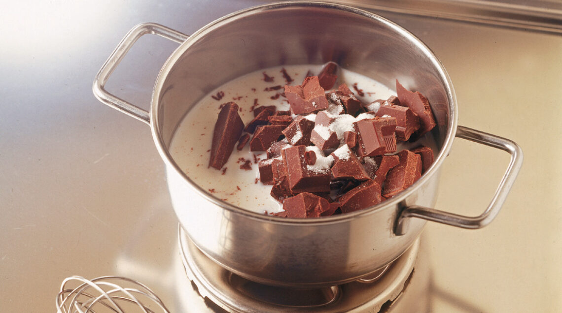Come fare la cioccolata calda in tazza