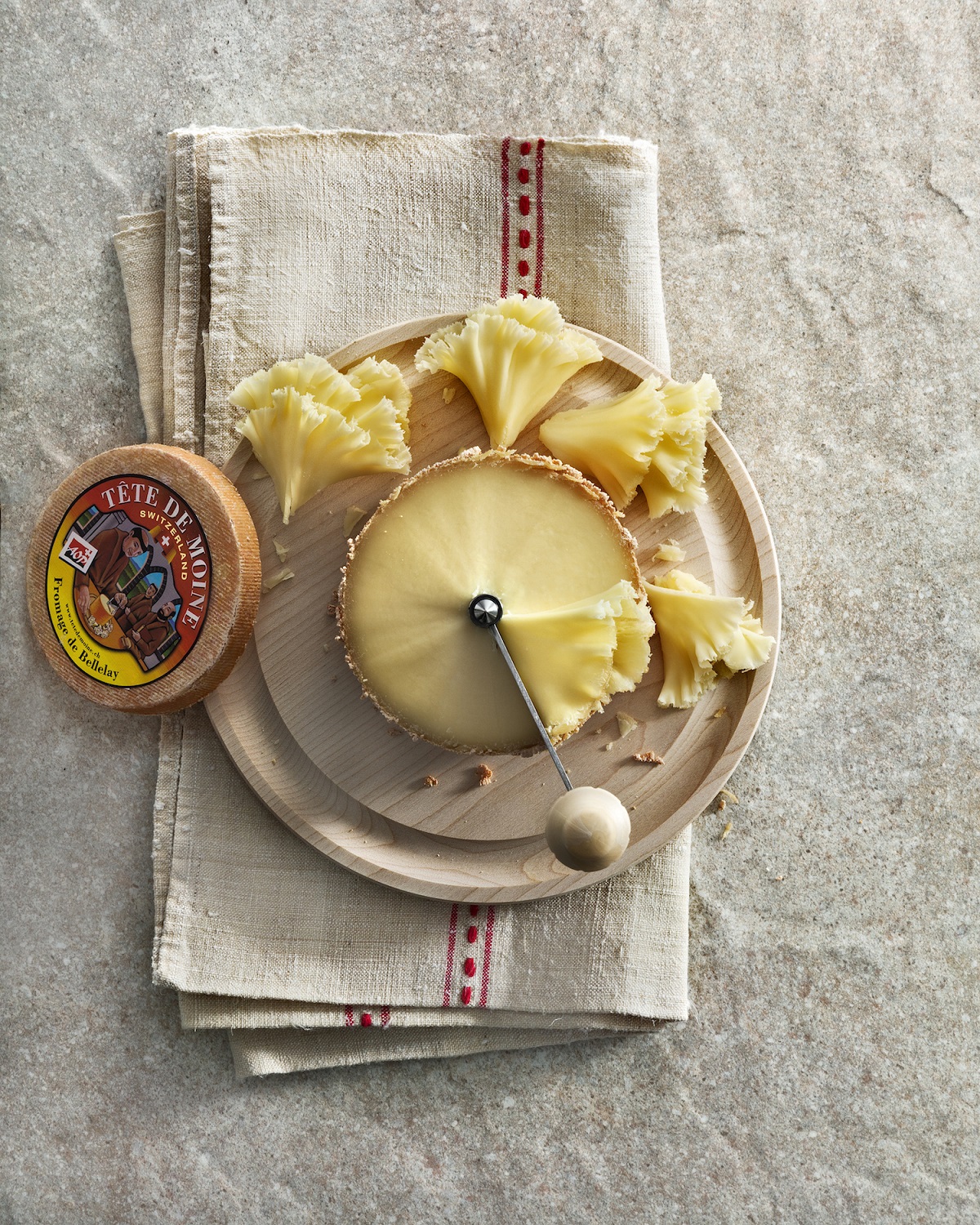 Tête de Moine, un fior di formaggio da assaporare a petali - Sale&Pepe