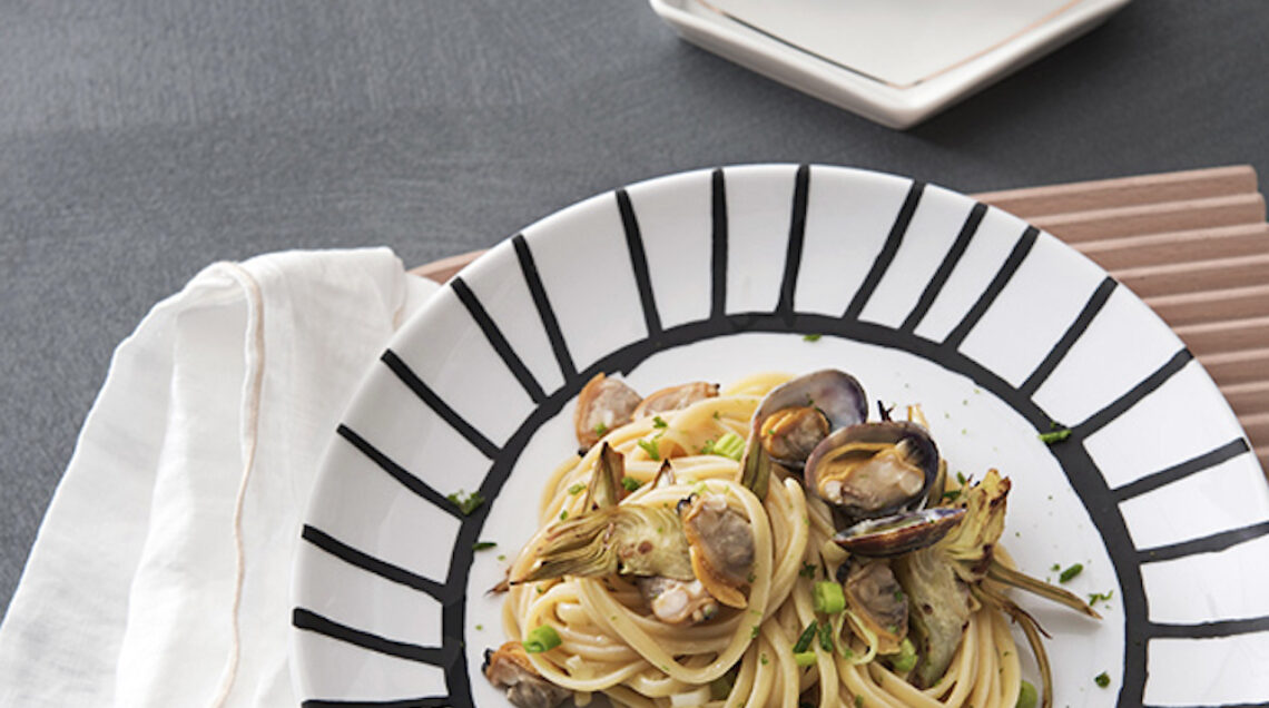 Linguine con vongole e carciofi