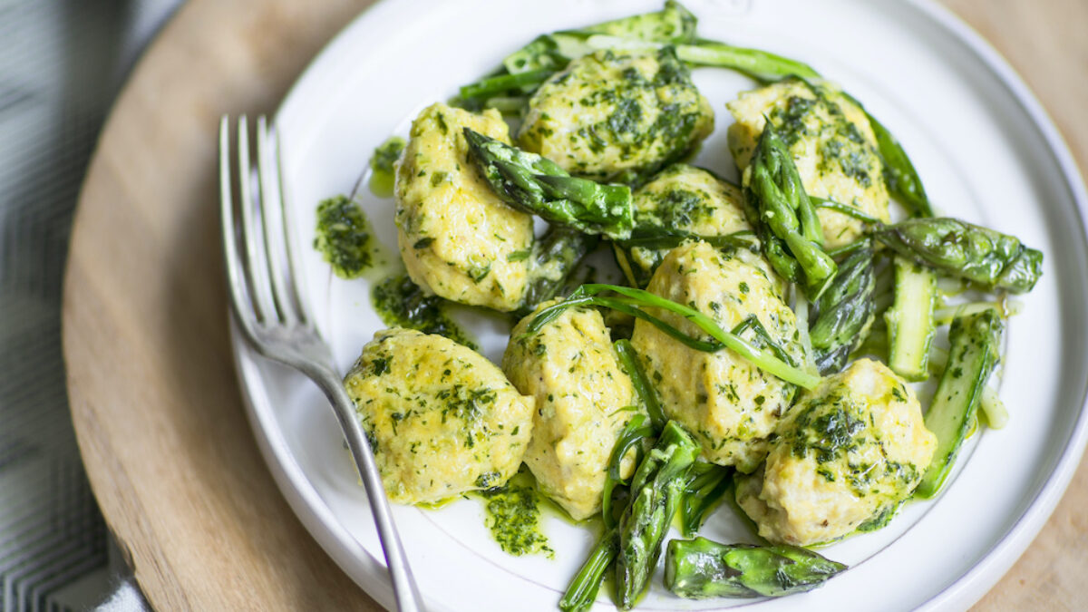 Gnocchi di ricotta con cipollotti
