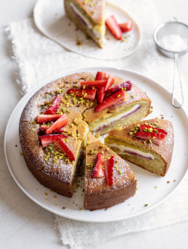 Torta ai pistacchi e fragole