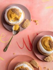 Bignè croccanti con crema al dulce de leche