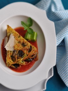 Spaghetti con friggitelli in frittata