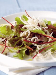 Insalata di bianchetti fritti e capperi