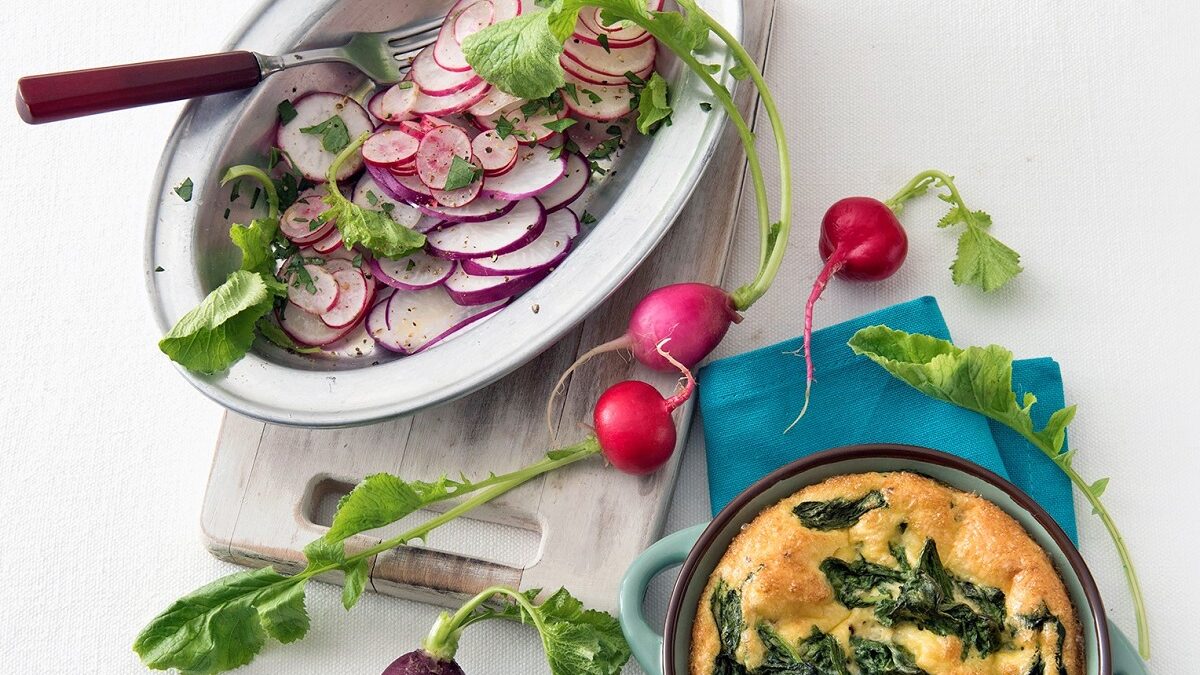Insalata di cicerchie, ravanelli e vinaigrette alla senape Insalata di cicerchie, ravanelli e vinaigrette alla senape