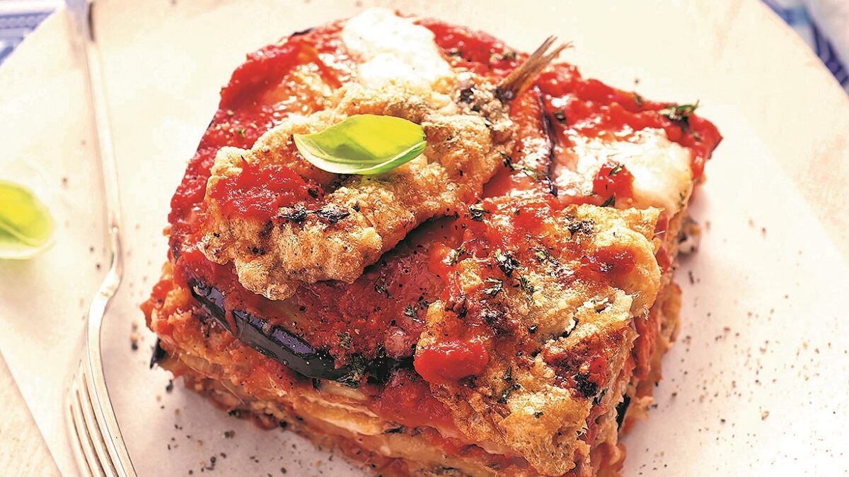 Parmigiana di alici, burrata e melanzane