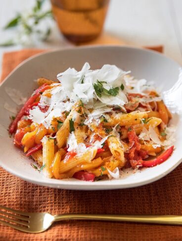 Pasta alla trapanese al doppio peperone
