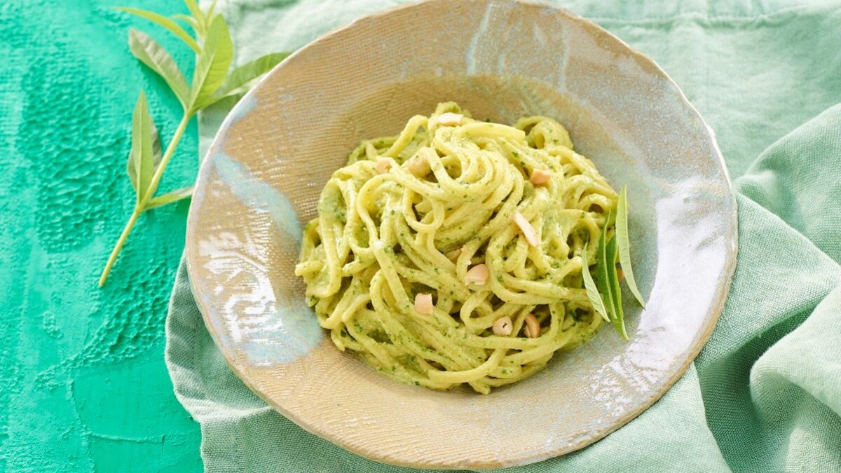 Spaghetti alla chitarra con pesto