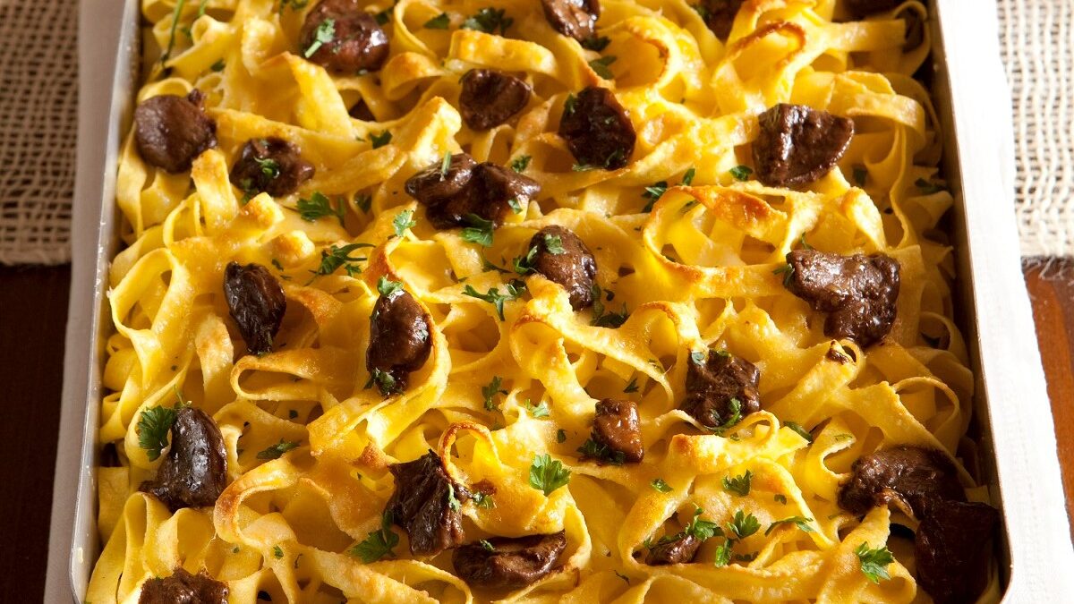 Tagliatelle al forno con i funghi