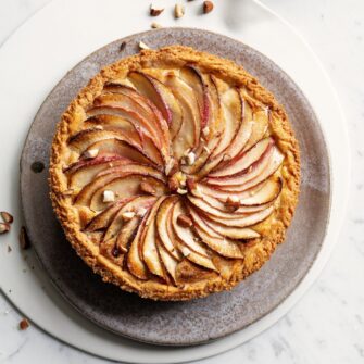 Torta con crema frangipane