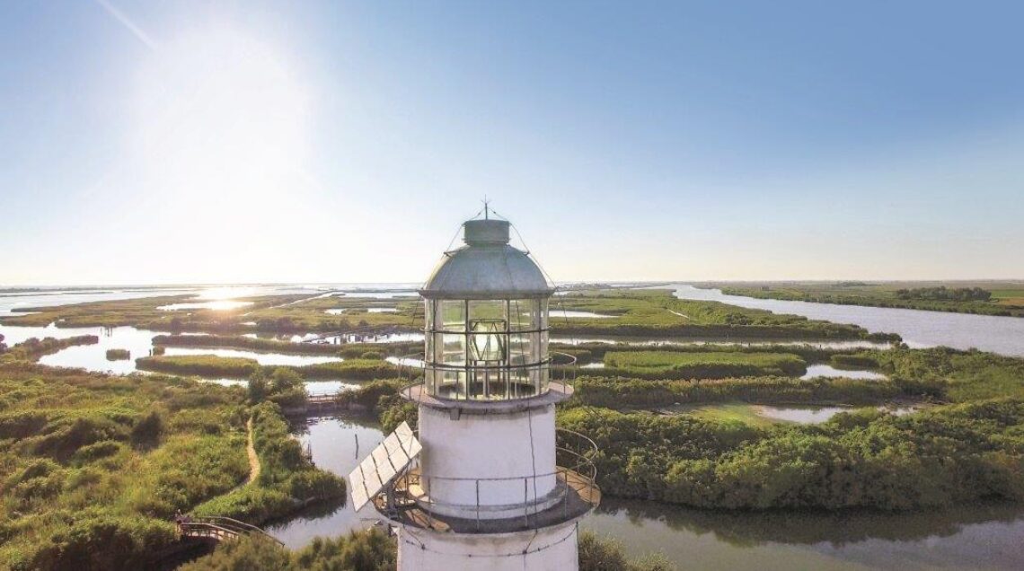 Goro, faro Isola dell'amore.Ph. Leimmagini via Visit Romagna