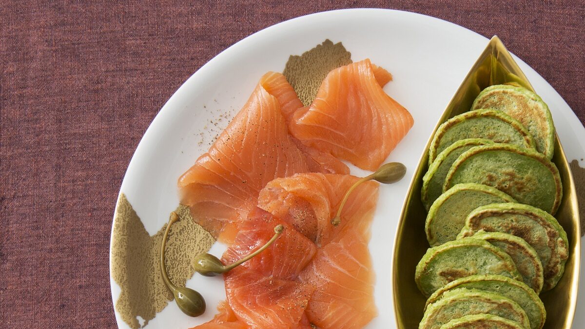 Mini pancake salati ai piselli: l’antipasto vegetariano in 10 minuti