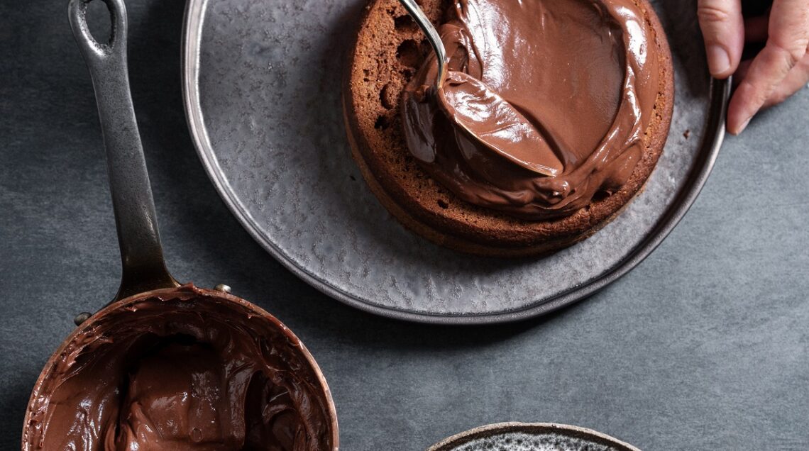 Torta- di- noci- con- ganache- di- cioccolato- al- t&egrave;- nero@saleepepe