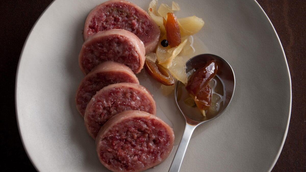 Zampone con mostarda di datteri e pere allo zenzero