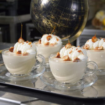 Bavarese al caramello e fava tonca