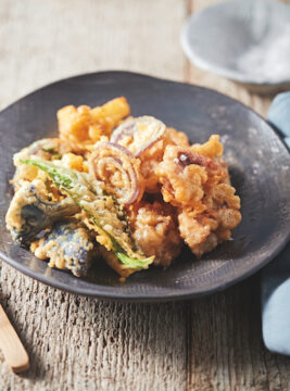 Bocconcini di pollo e cavolfiore fritti