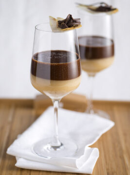 Mousse di pere speziata al Moscato con cioccolato