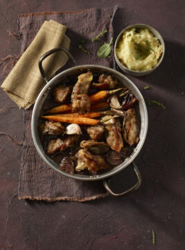 Spalla d'agnello confit alle erbe