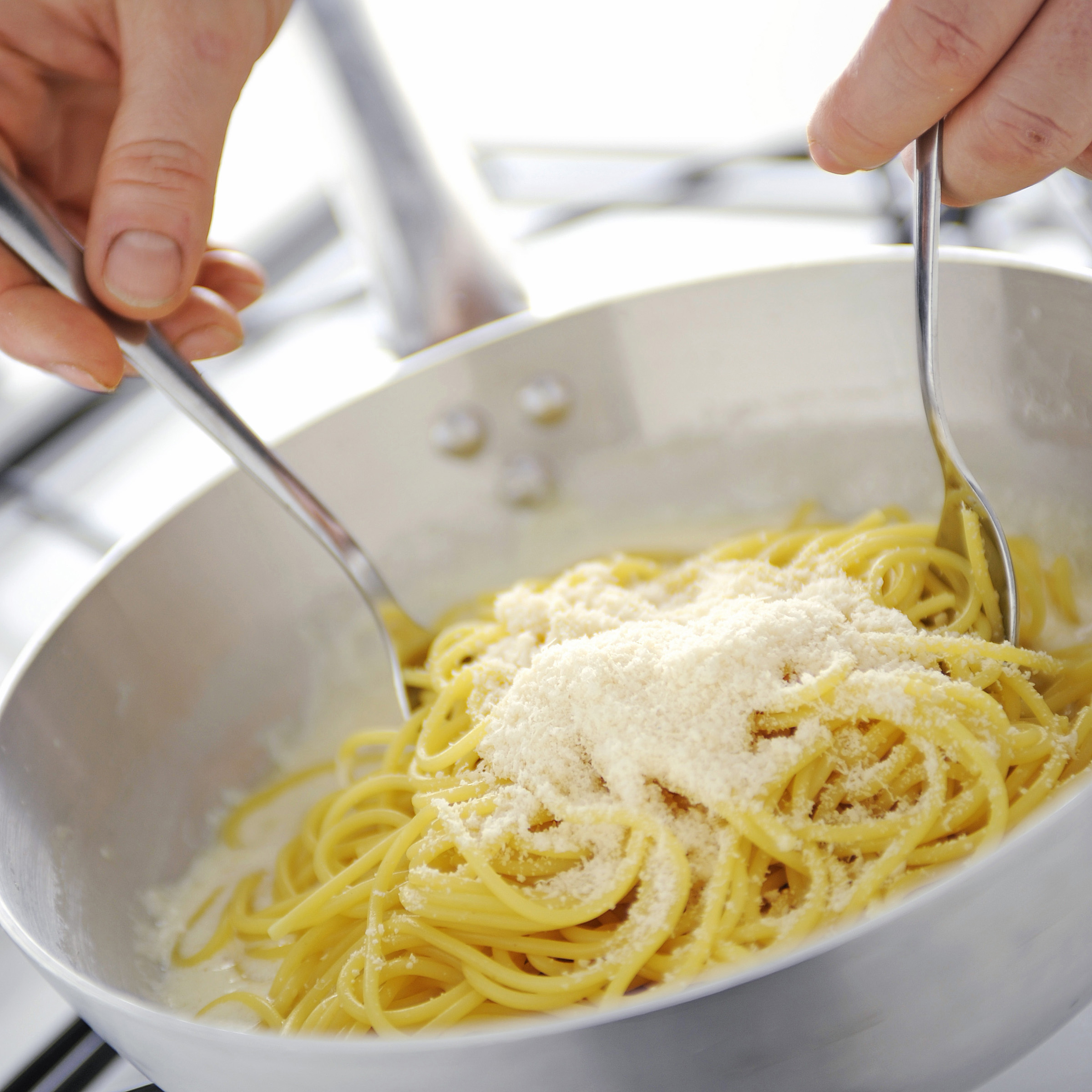 Semplice e mai banale: la pasta burro e parmigiano - Sale&Pepe