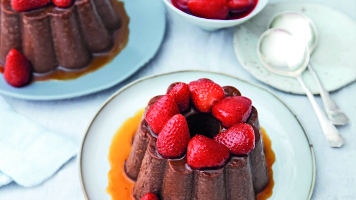 Budini al cioccolato con fragole