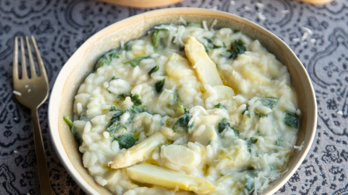 Risotto con punte di ortica e montasio
