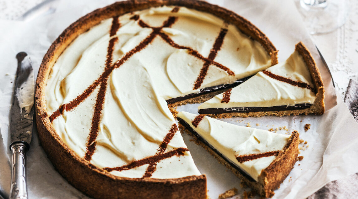 Crostata con ganache al caffè e crema alla ricotta