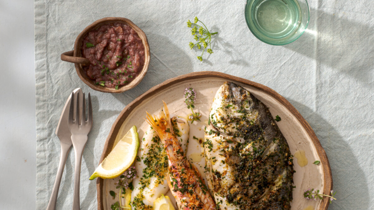 Misto di mare con salsa al vino