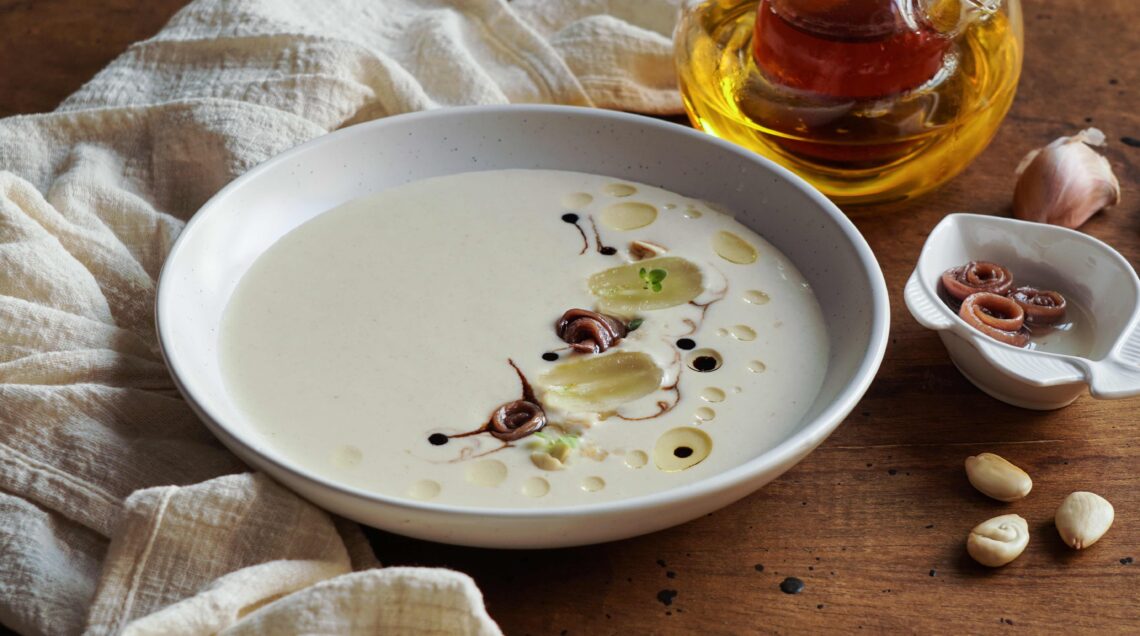 AJOBLANCO o gazpacho bianco