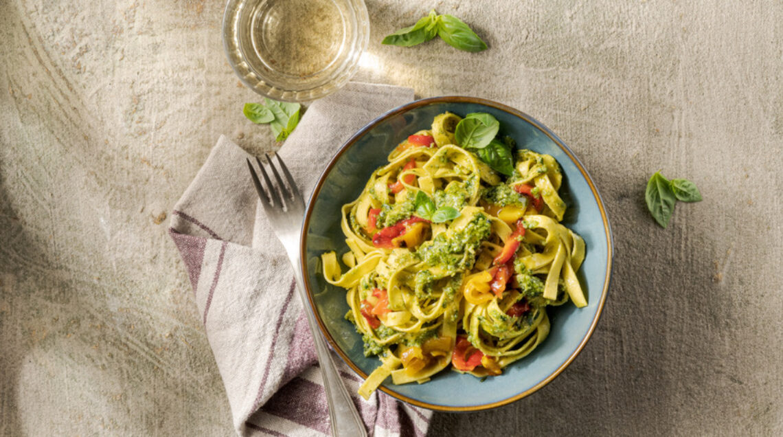 tagliatelle al pesto ligure